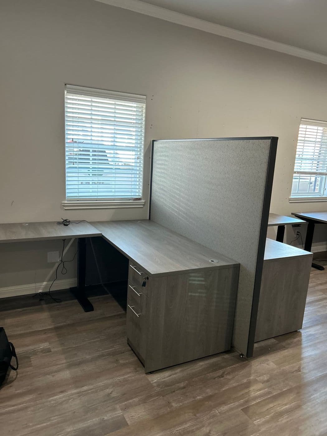 Sit-to-stand desks for Aperture, Southlake, TX